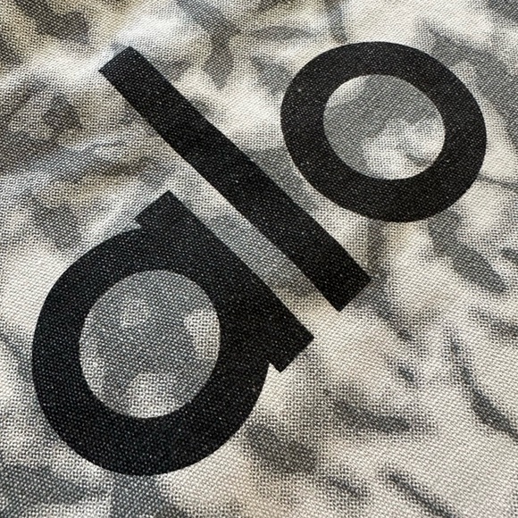 ALO YOGA Grey Tie-Dye Tote - Picture 4 of 9